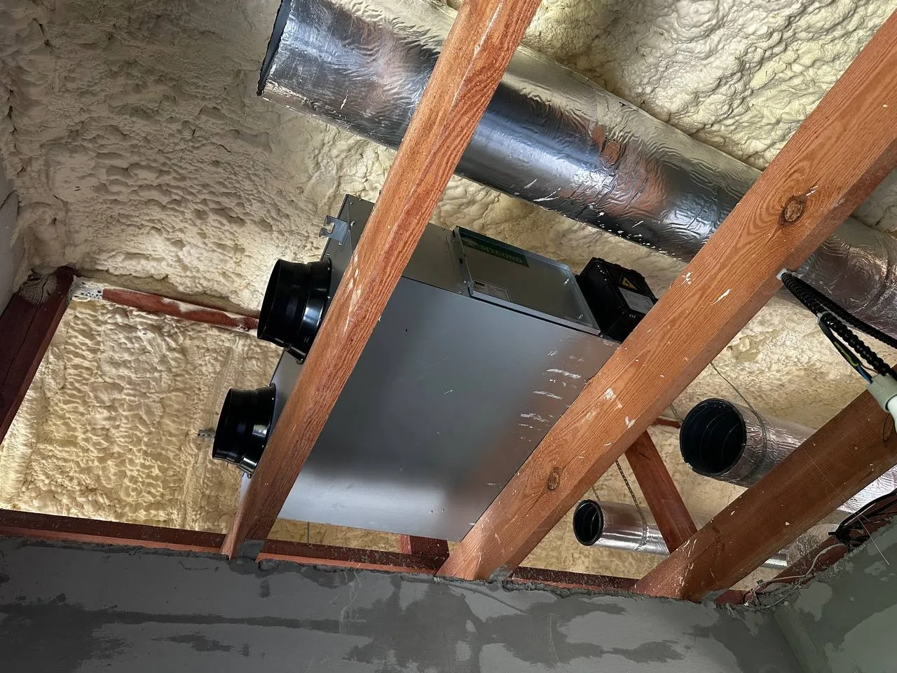 Gamybos salė su „Mycond“ energijos atgavimo vėdinimo įrenginiais MVS DW