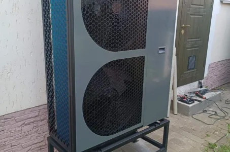 Šeimyninis namas su „Mycond“ šilumos siurbliu „BeeThermic“