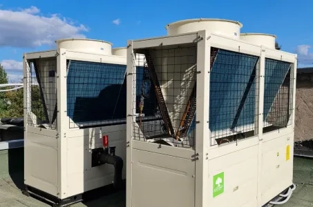 Gamybos įrenginys su „Mycond“ moduliniu šilumos siurbliu STANDARD MCU