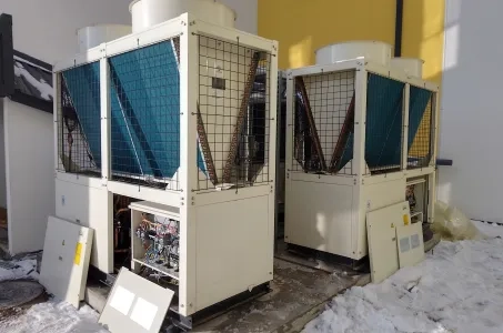 Komercinė mažmeninės prekybos klimato sistema, varoma Mycond modulinio šilumos siurblio